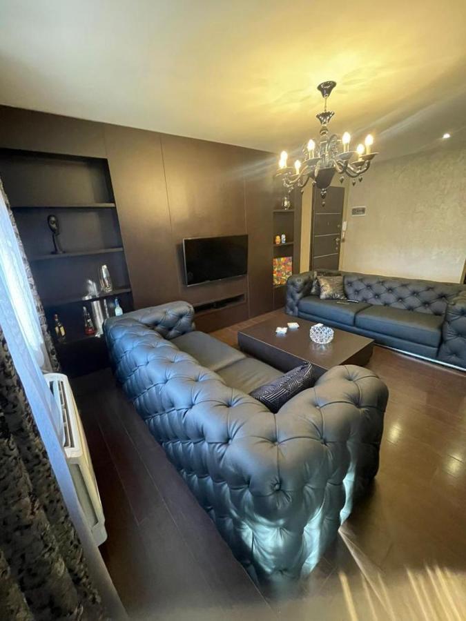 Luxury Apartment City Centre ティラナ エクステリア 写真