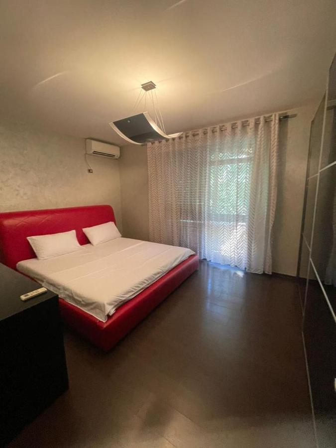 Luxury Apartment City Centre ティラナ エクステリア 写真