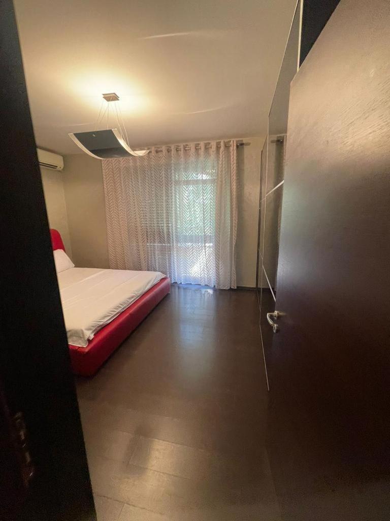 Luxury Apartment City Centre ティラナ エクステリア 写真